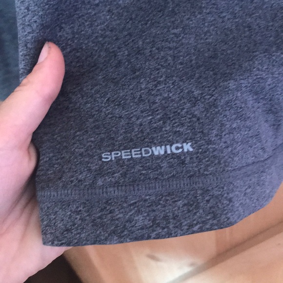 Running zip up - Picture 6 of 6